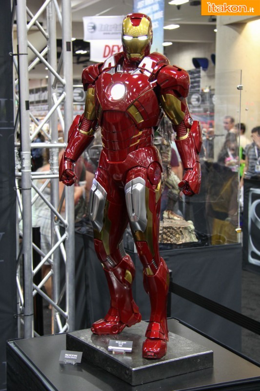 Marvel-Iron-Man-Mark-VII-Legendary-Scale-Figure-di-Sideshow-Info-Preordini-2