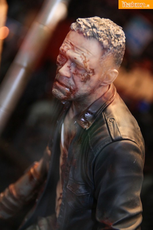 Merle-Dixon-Walker-14-statue-di-Gentle-Giant-6.jpg