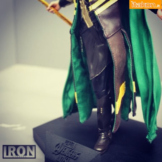 Loki-110-statue-di-Iron-Studios-4.jpg
