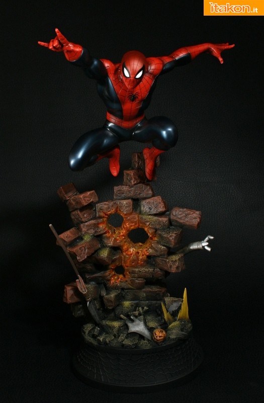 Bowen: Spider-Man Action statue
