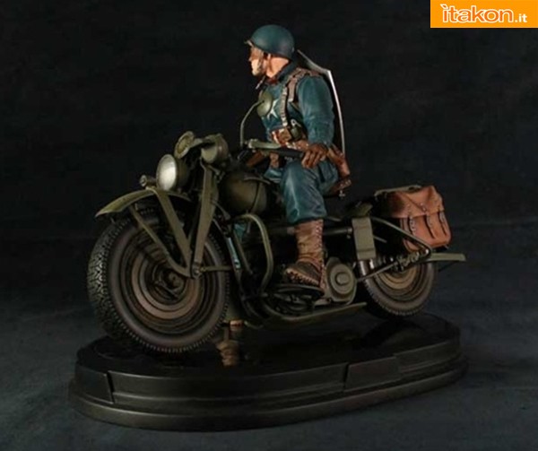 Gentle Giant: Captain America on Motorcycle Statue - In Preordine