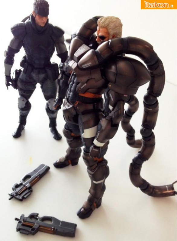 Square Enix: Play Arts Kai Metal Gear Solid 2: Solidus Snake - Prime immagini del prototipo colorato
