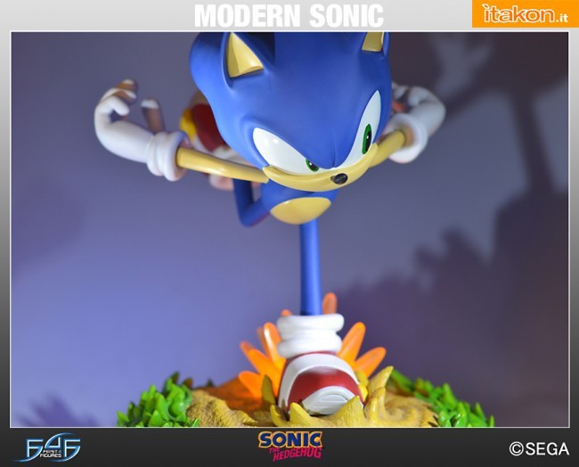 First 4 Figures: Sonic The Hedgehog - Modern Sonic statue - In Preordine