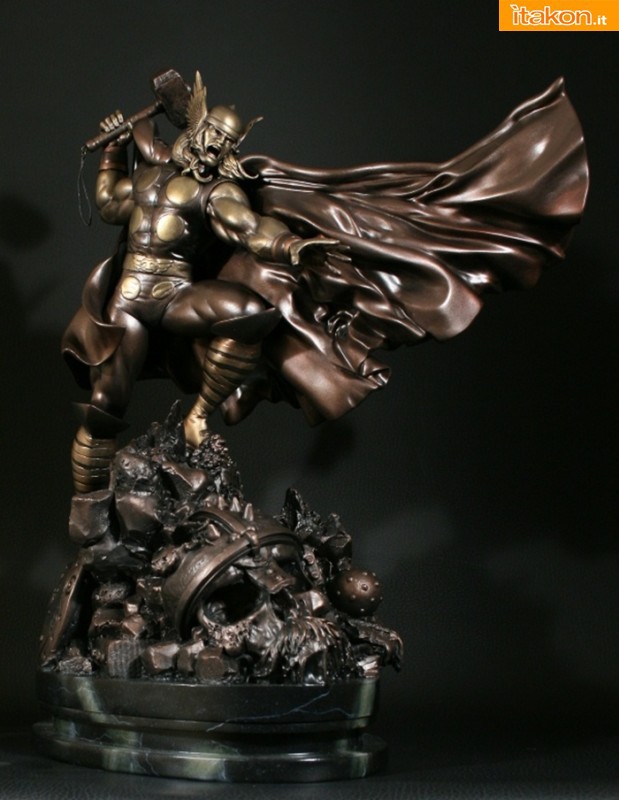 Bowen Designs: Faux Bronze Action Thor