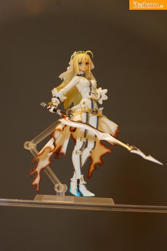 max factory figma saber bride fate extra ccc