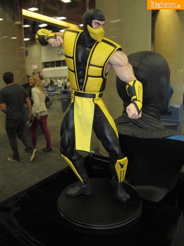 Pop Culture Shock: Mortal Kombat : Sub Zero Statue
