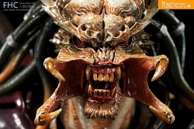 Hot Toys: Alien vs. Predator: Samurai Predator 1/6 - Galleria Fotografica