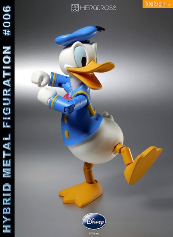 Hybrid Metal Figuration #006: Donald Duck dalla Hero Cross - In Preordine