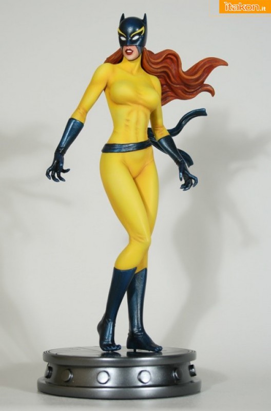 The Avengers & Defenders: Hellcat statue da Bowen Designs - In Preordine