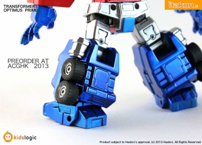 Transformers: Deformed Action Figure Optimus Prime di Kids Logic - Immagini Ufficiali
