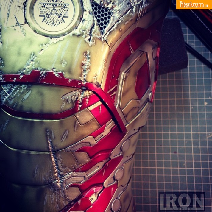 Iron Man 3: Mark XLII Battle Damaged 1/2 di Iron Studios - Nuovo Aggiornamento