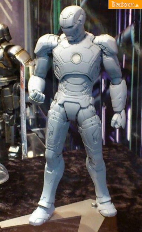 Iron Man 3: Iron Man Mark XLII Revoltech SFX di Kaiyodo - Anteprima