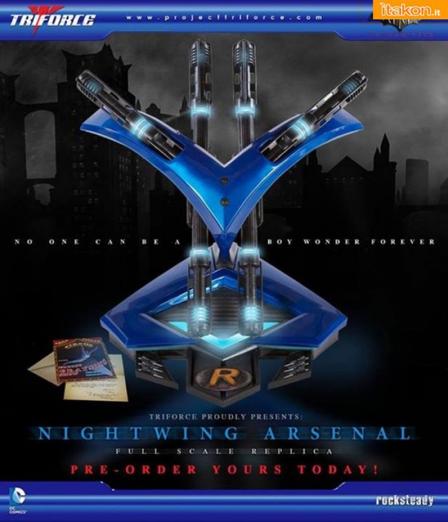 Arkham City Nightwing Arsenal Full Scale Replica (1)