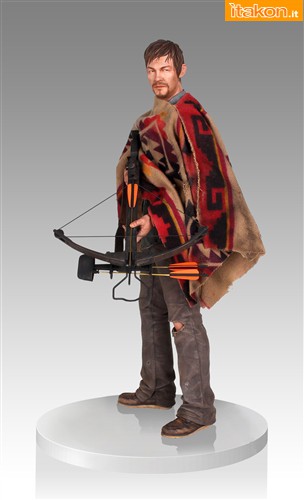 Daryl Dixon Statue Gentle Giant 02