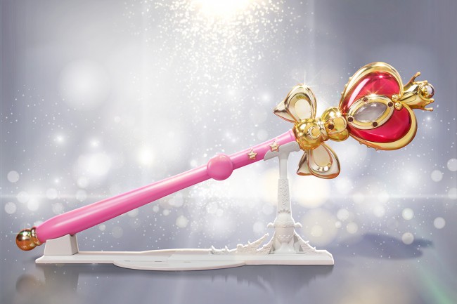Sailor Moon: Spiral Heart Moon Rod Proplica di Bandai in anteprima –