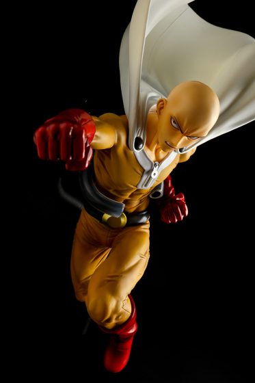 SAITAMA STATUETTE 1/6 ONE PUNCH MAN SENTINEL 29 CM - Kingdom Figurine