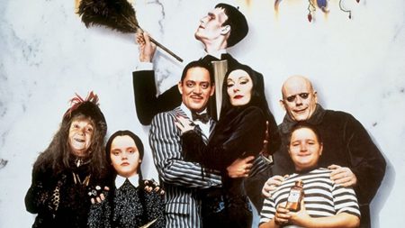 Netflix ordina ufficialmente una serie della Famiglia Addams a Tim Burton!  –