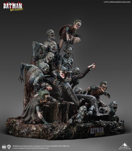 Batman Who Laughs, la statua alta 56cm di Queen Studios del Batman che ride  sul trono – 