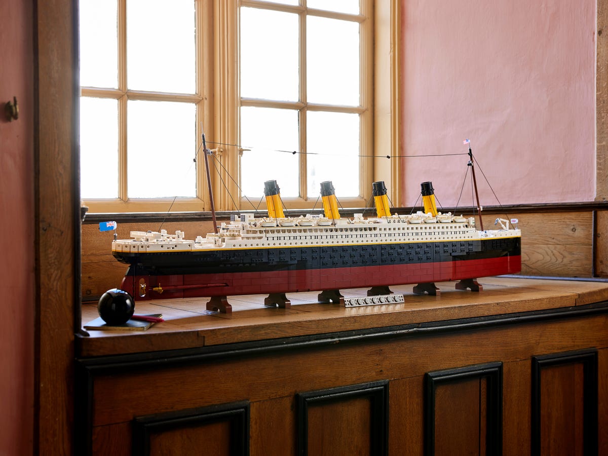 LEGO Titanic il Set più grande di sempre con 9000 Mattoncini (#10294) –  (10) –